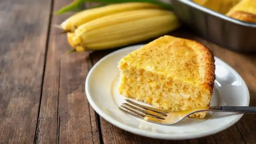 Como fazer um bolo de milho cremoso e surpreender seus convidados