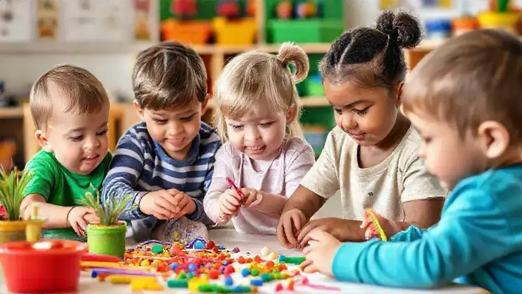 Atividades para estimular o desenvolvimento infantil com diversão e aprendizado